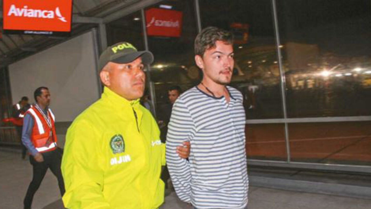 Detuvieron en Bogotá a un joven que le robó millas a Juanes Sofía Vergara y otros famosos para viajar por el mundo |