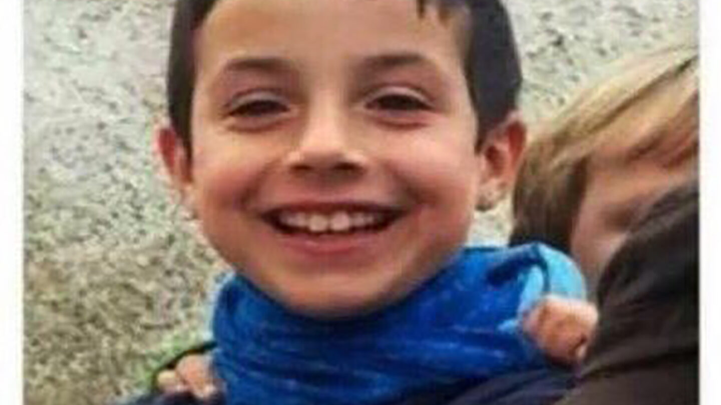 Conmoción en España el cadáver de un niño que todo el país buscaba apareció en el auto de la pareja de su padre |