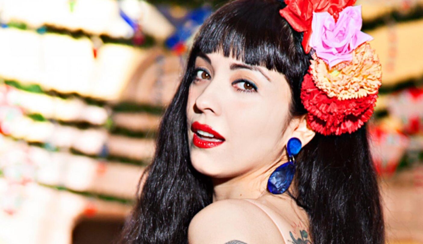 Mon Laferte y Victoria Ruffo son la misma persona |