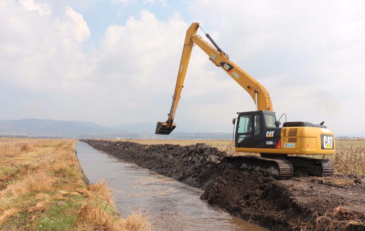 WhatsApp Image 2018 02 28 at 140020 Apoya SEDAGRO con préstamo de maquinaria a productores agropecuarios |