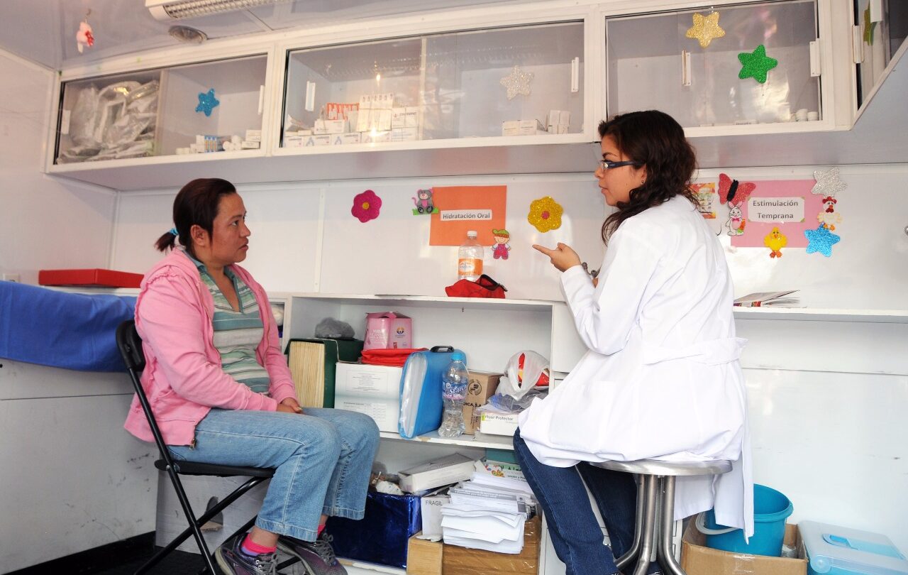 WhatsApp Image 2018 03 07 at 110340 1 Realiza EDOMÉX intensa promoción a la salud de las mujeres |