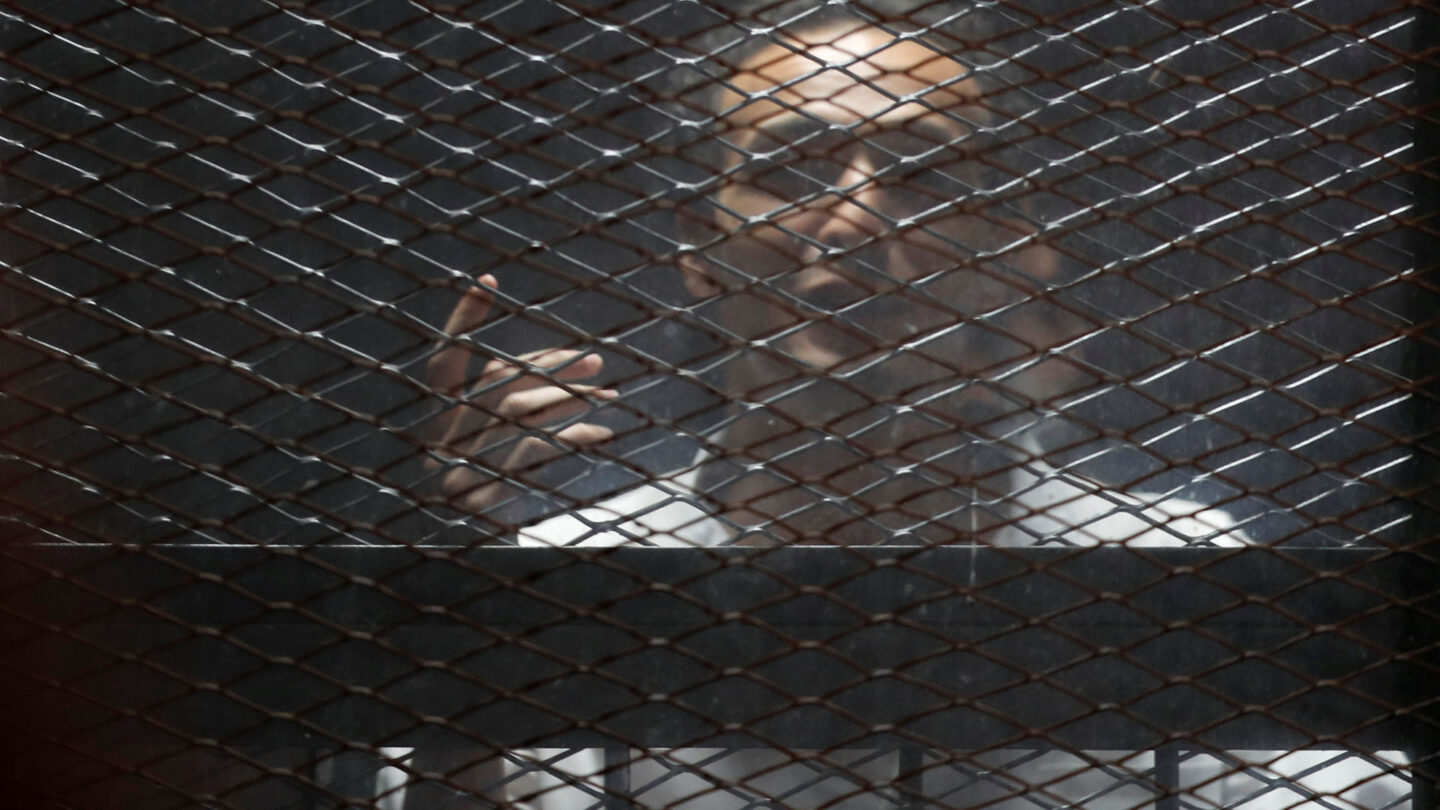 Egipto condenó a muerte a 75 islamistas acusados de perpetrar una matanza en 2013 |