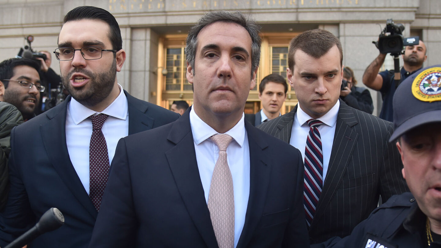 Ex abogado de Trump investigado por fraude fiscal y bancario |
