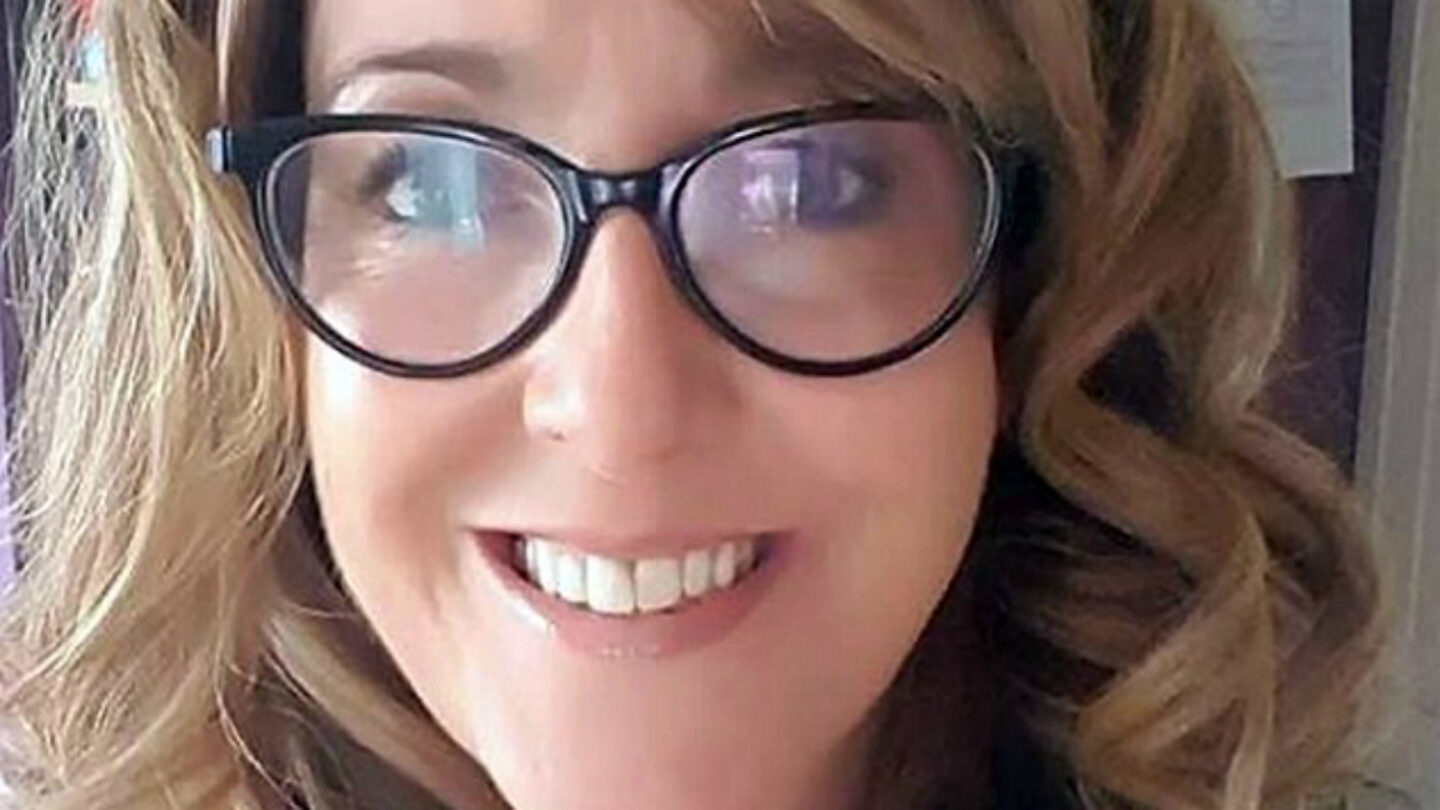 Creyeron que la ausencia de una profesora ejemplar se debía a una enfermedad pero estaba presa por pornografía infantil |