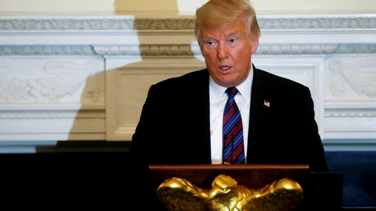 Donald Trump firmó una orden ejecutiva para aumentar el acceso a planes de retiro |