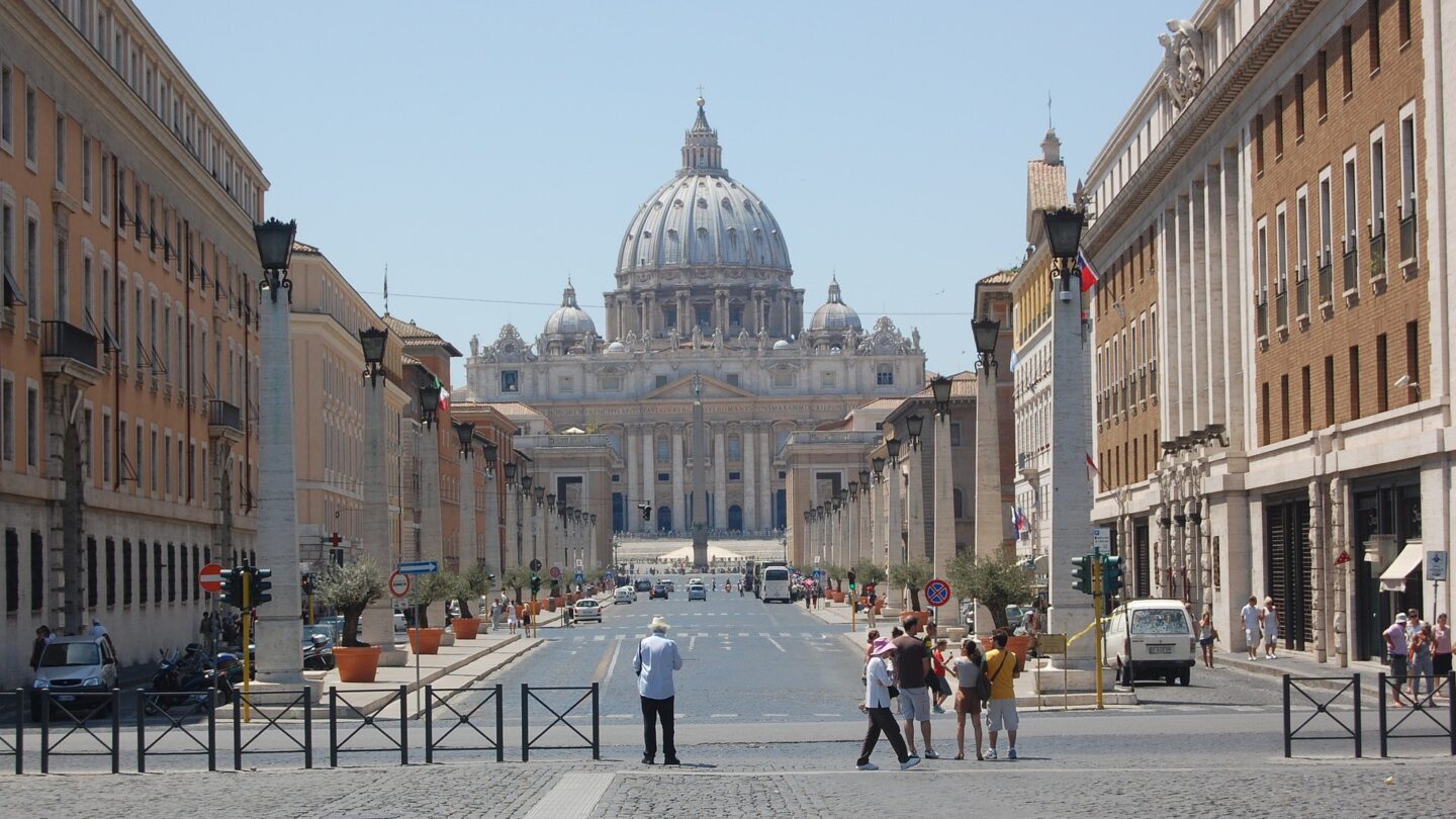 ciudad vaticano 5 indispensables tu visita 75d8d50864d4a667b424cb37cabb6888 La Ciudad del Vaticano reporta este viernes su primer caso de COVID 19 | Ciudad del Vaticano COVID 19