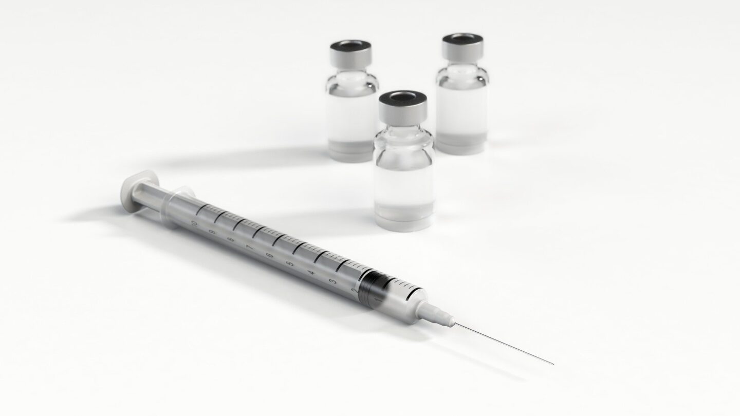 syringe-1884758_1920 | México Ahora vacuna