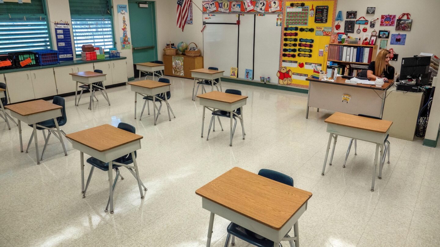 Escuelas de Miami-Dade denuncian más intentos de ciberataques a clases online | México Ahora escuelas