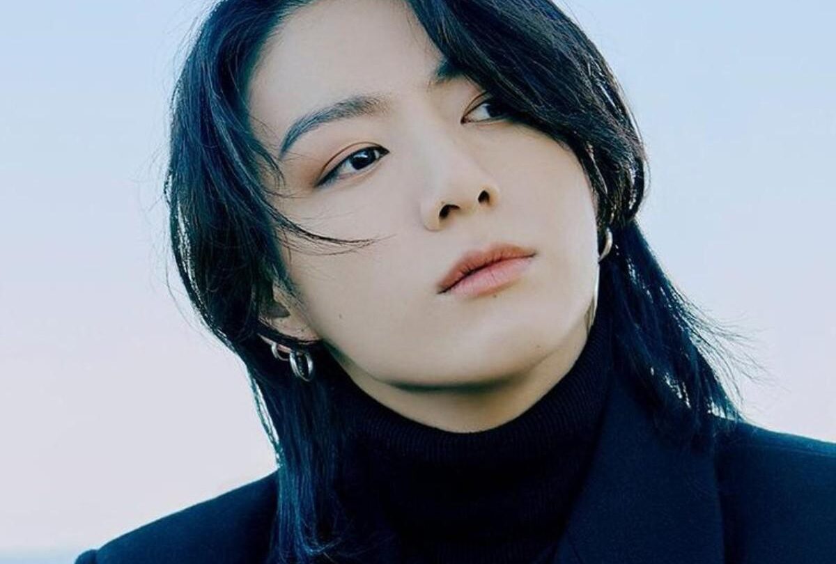 bts jungkook personalidad divertida momento video 1 crop1611872081225jpg 1199923512 Jungkook demuestra que sus talentos son imposibles de olvidar |