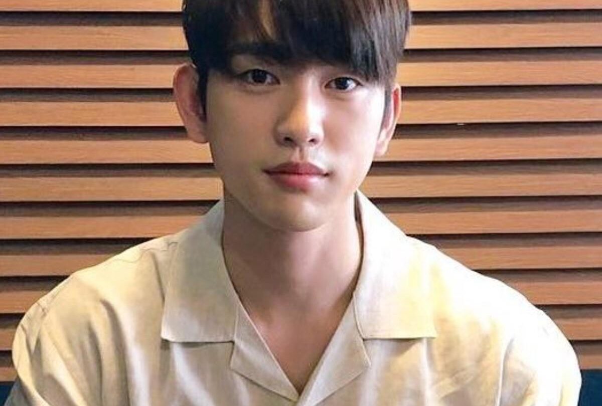 got7 jinyoung firma con bh entrertaitment 1 crop1611793332490jpg 1199923512 Jinyoung de GOT7 oficialmente es artista de BH Entertainment |