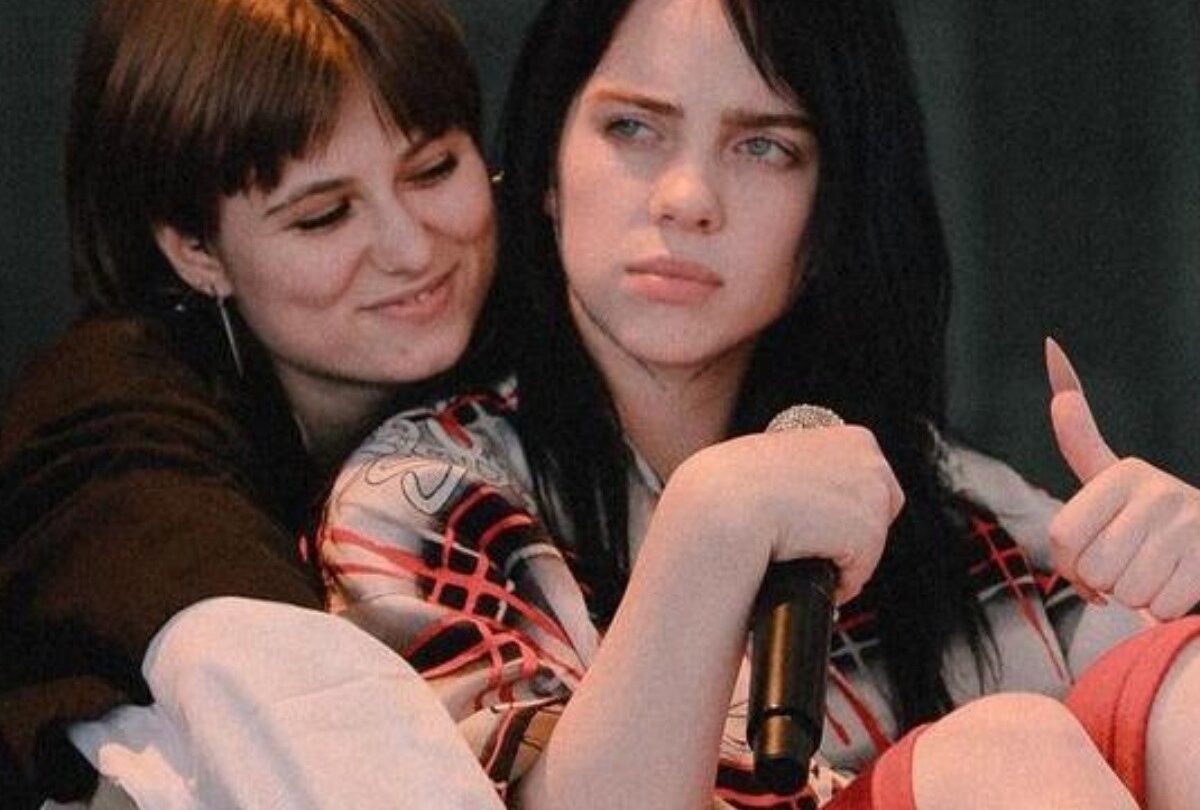 billie eilish le regala un ramo de flores a su amiga crop1613509268515jpg 1199923512 Billie Eilish es la mejor amiga que todo el mundo necesita |