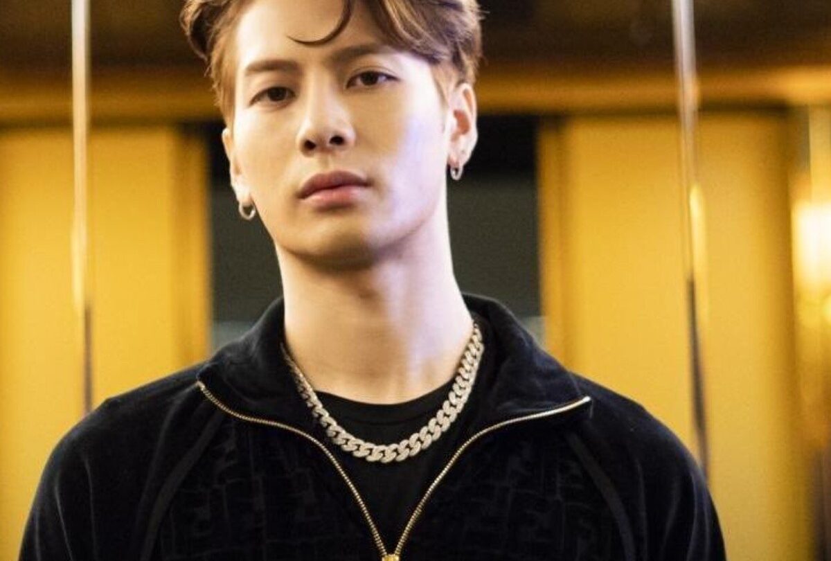 jackson wang alone billboard chart crop1613090679687jpg 1199923512 Jackson Wang obtiene nuevos logros para su carrera en solitario |
