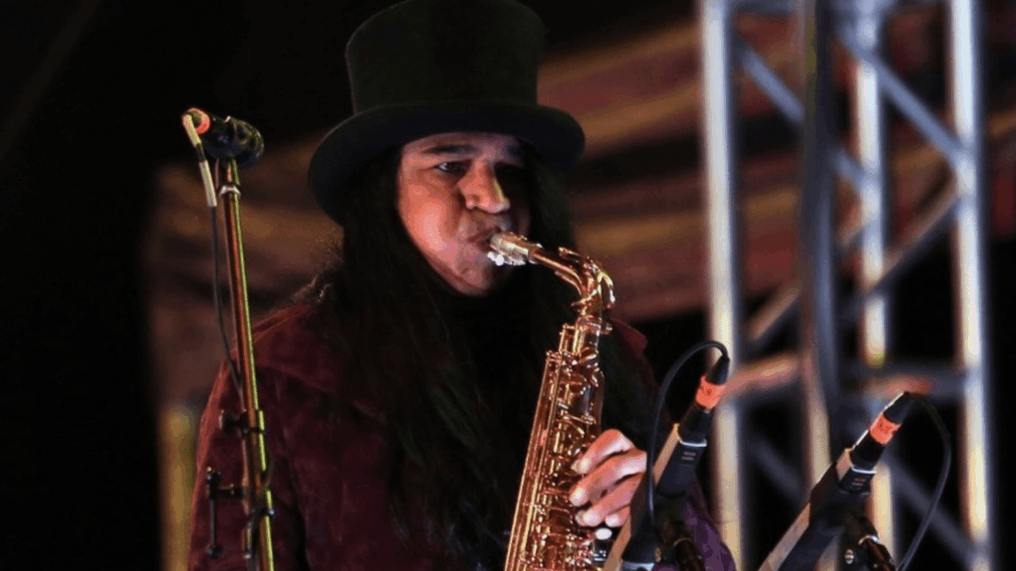 Murió Sax de La Maldita Vecindad tras ser hospitalizado por covid-19 | México Ahora Murió Sax de La Maldita Vecindad tras ser hospitalizado por covid 19
