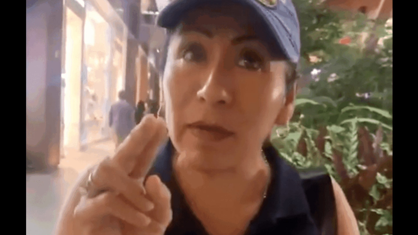 Mujer-agrede-pareja-gay-2 | México Ahora VIDEO | Mujer homófoba en Veracruz agrede a pareja gay diciéndoles que Los homosexuales no van al cielo