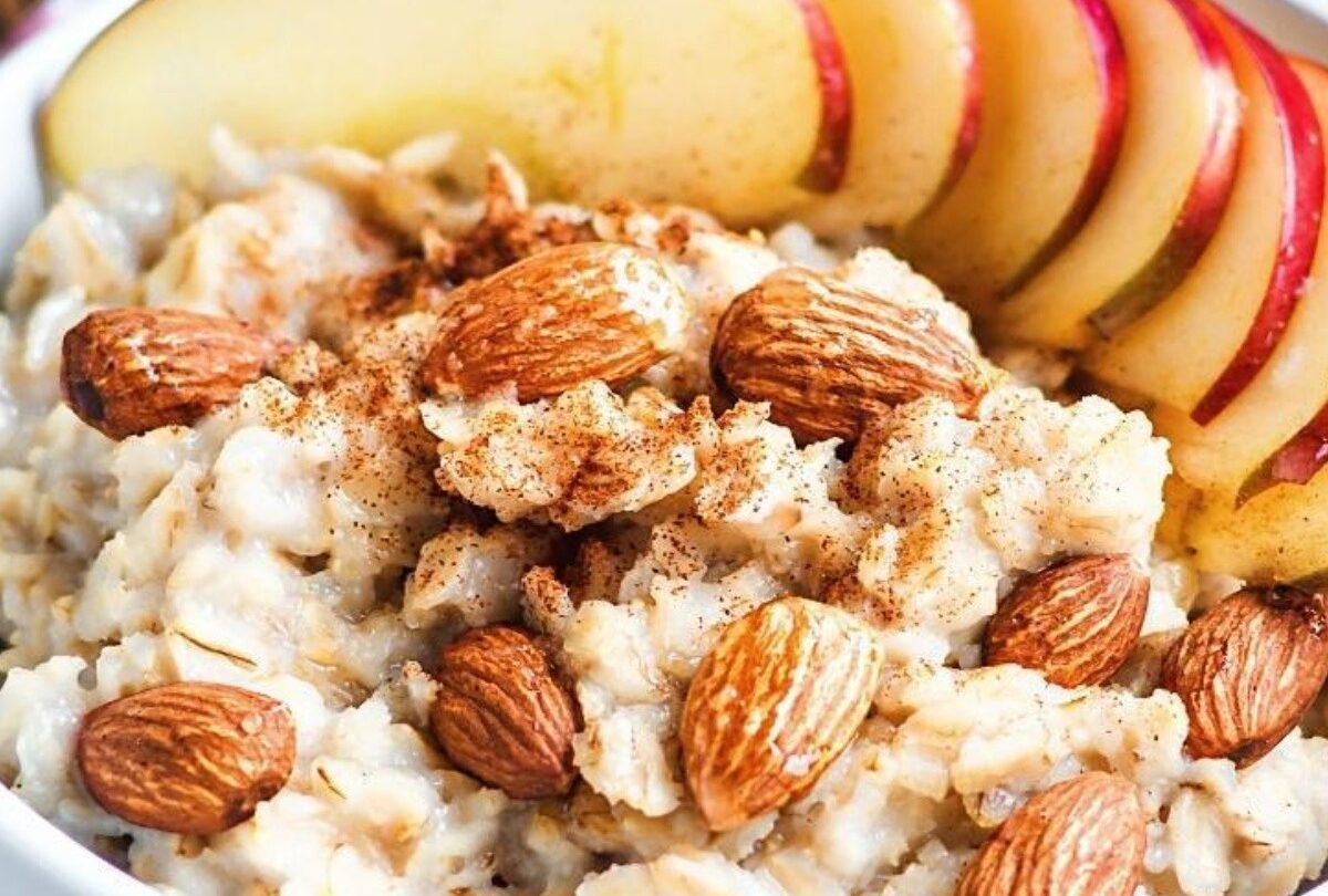 avena con almendras y manzanax desayuno para bajar de peso fxcil crop1614361301132 crop1614651233675 crop1614651330608jpeg 1199923512 Cómo comer previo al entrenamiento |