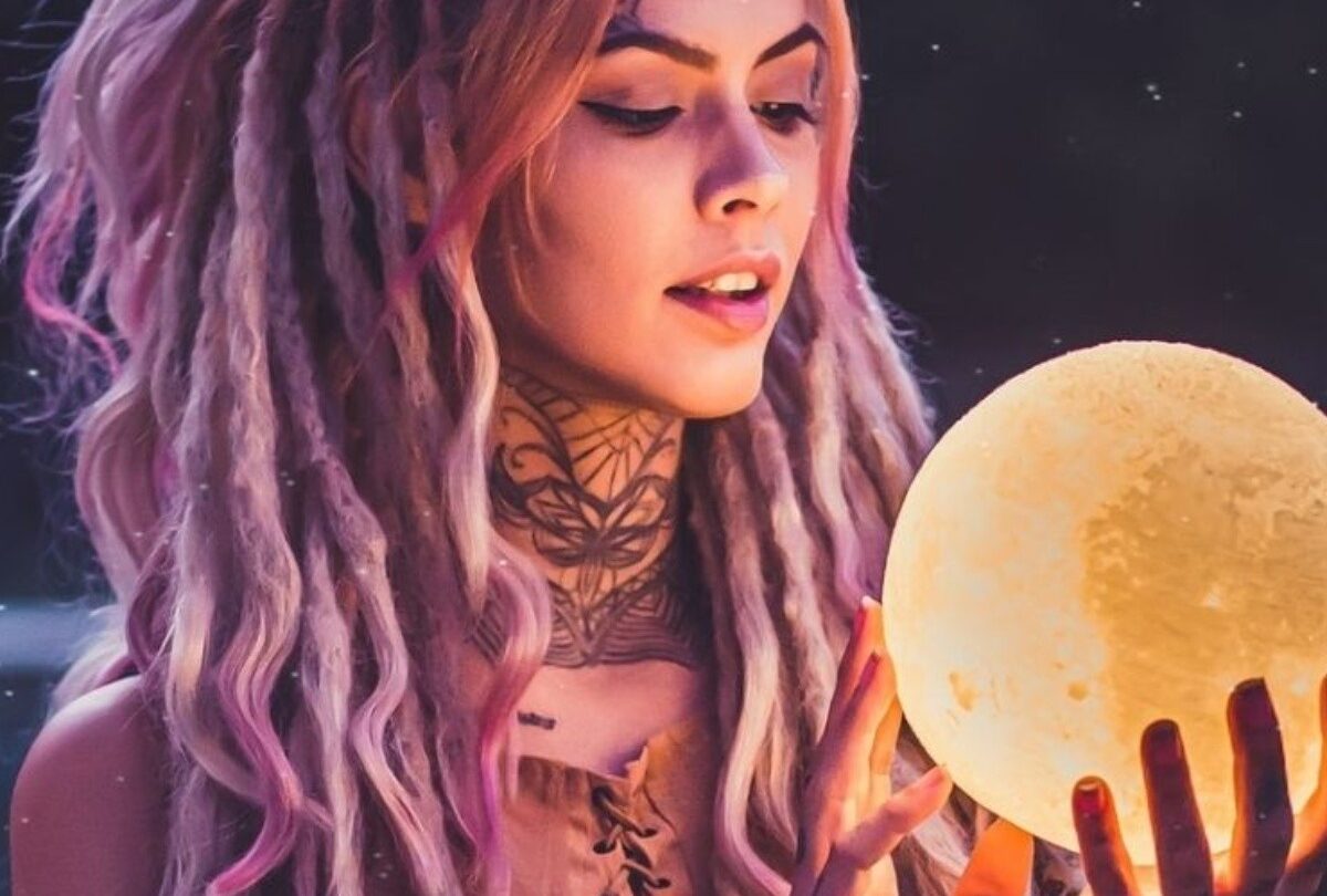 horoscopo 4 mazrzo 1jpg 1199923512 Horóscopo hoy 4 de marzo 2021 Signos favorecidos por la Luna en amor y dinero |
