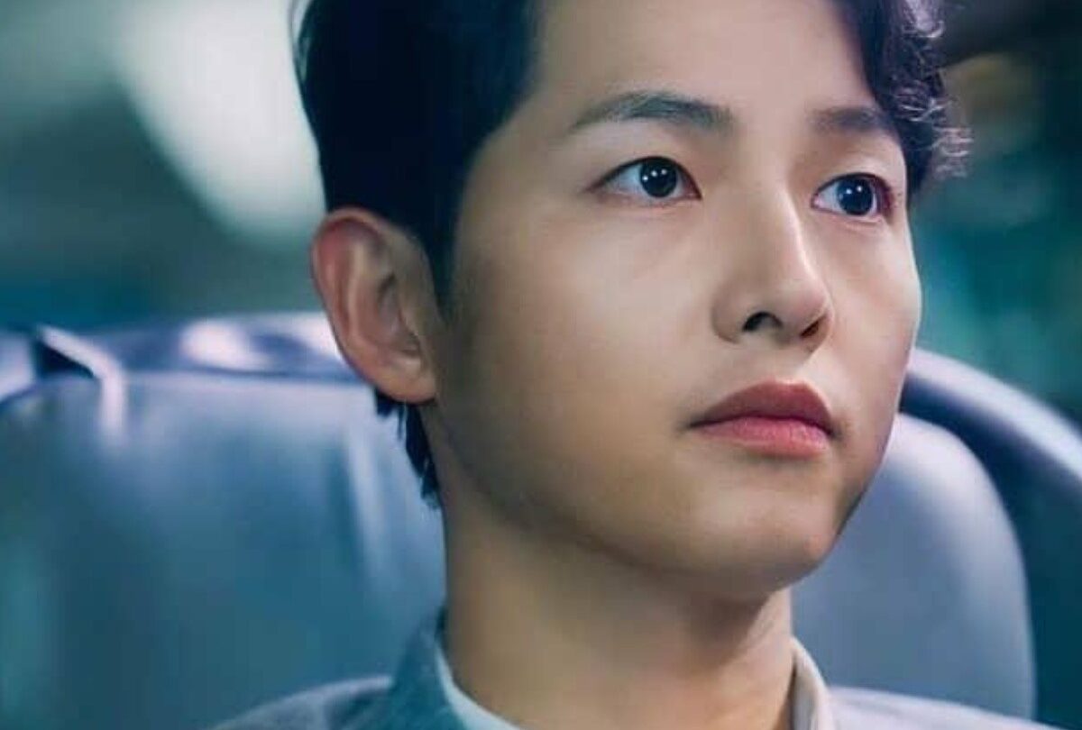 song joong ki curiosidades crop1614990384715jpg 1199923512 12 Curiosidades de Song Joong Ki para conocer mejor al actor |