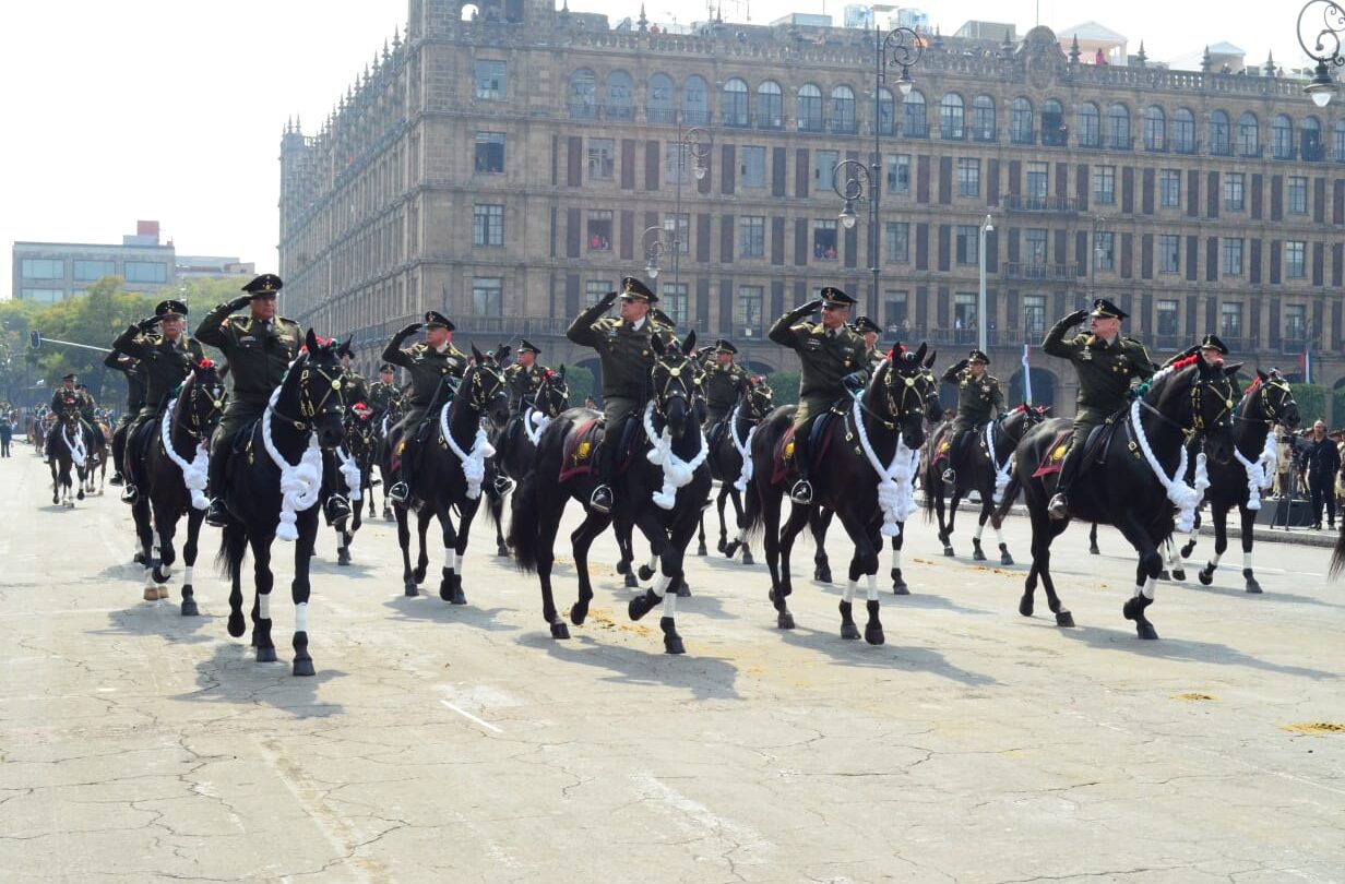 Preparativos en marcha Todo listo para el desfile del 20 de noviembre en Jerez Preparativos en marcha Todo listo para el desfile del 20 de noviembre en Jerez |