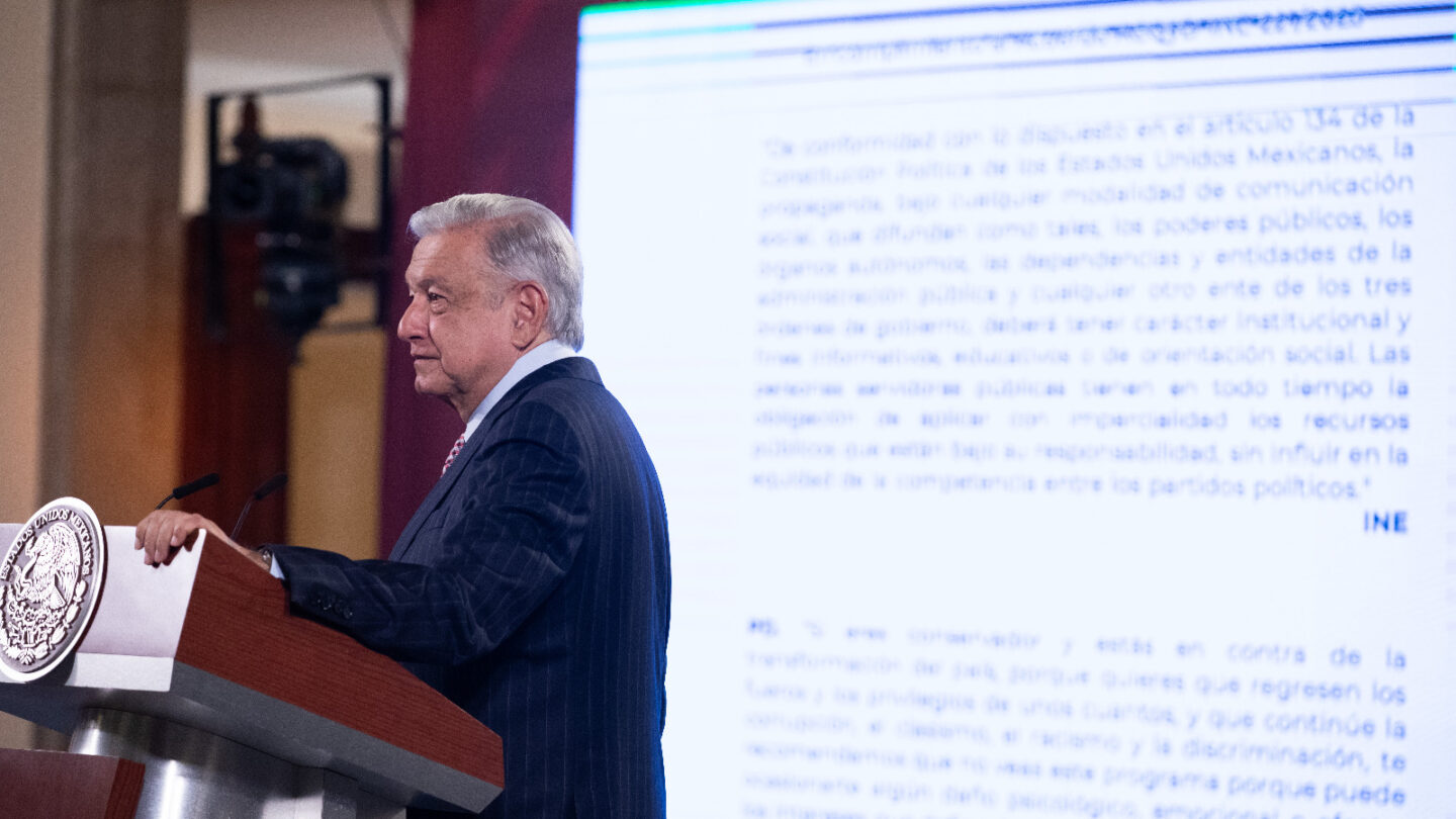 el presidente lopez obrador acusa al ine de censura por temor a la verdad El presidente López Obrador acusa al INE de censura por temor a la verdad |
