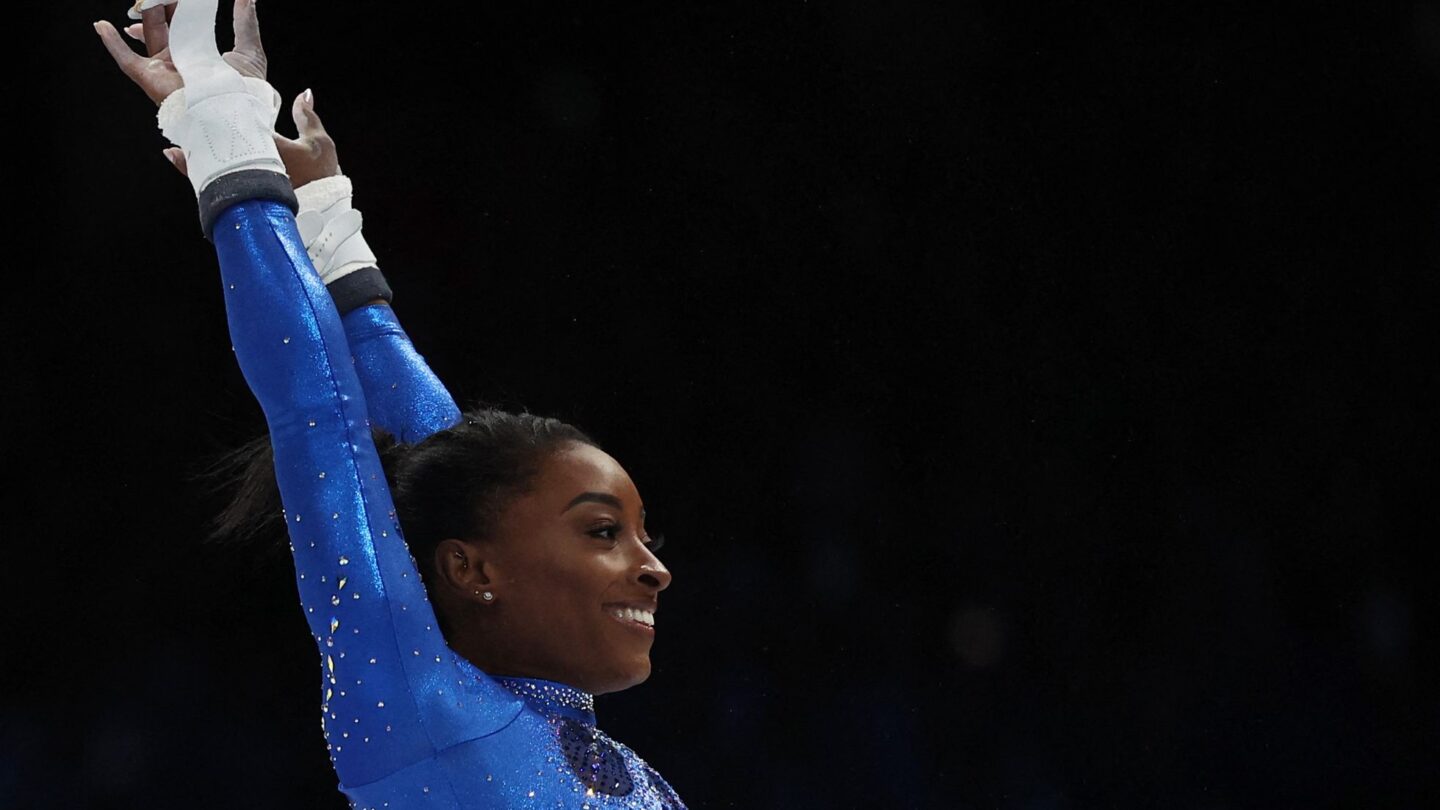 alexa moreno se queda a las puertas del podio en los mundiales de gimnasia en amberes Alexa Moreno se queda a las puertas del podio en los Mundiales de gimnasia en Amberes |