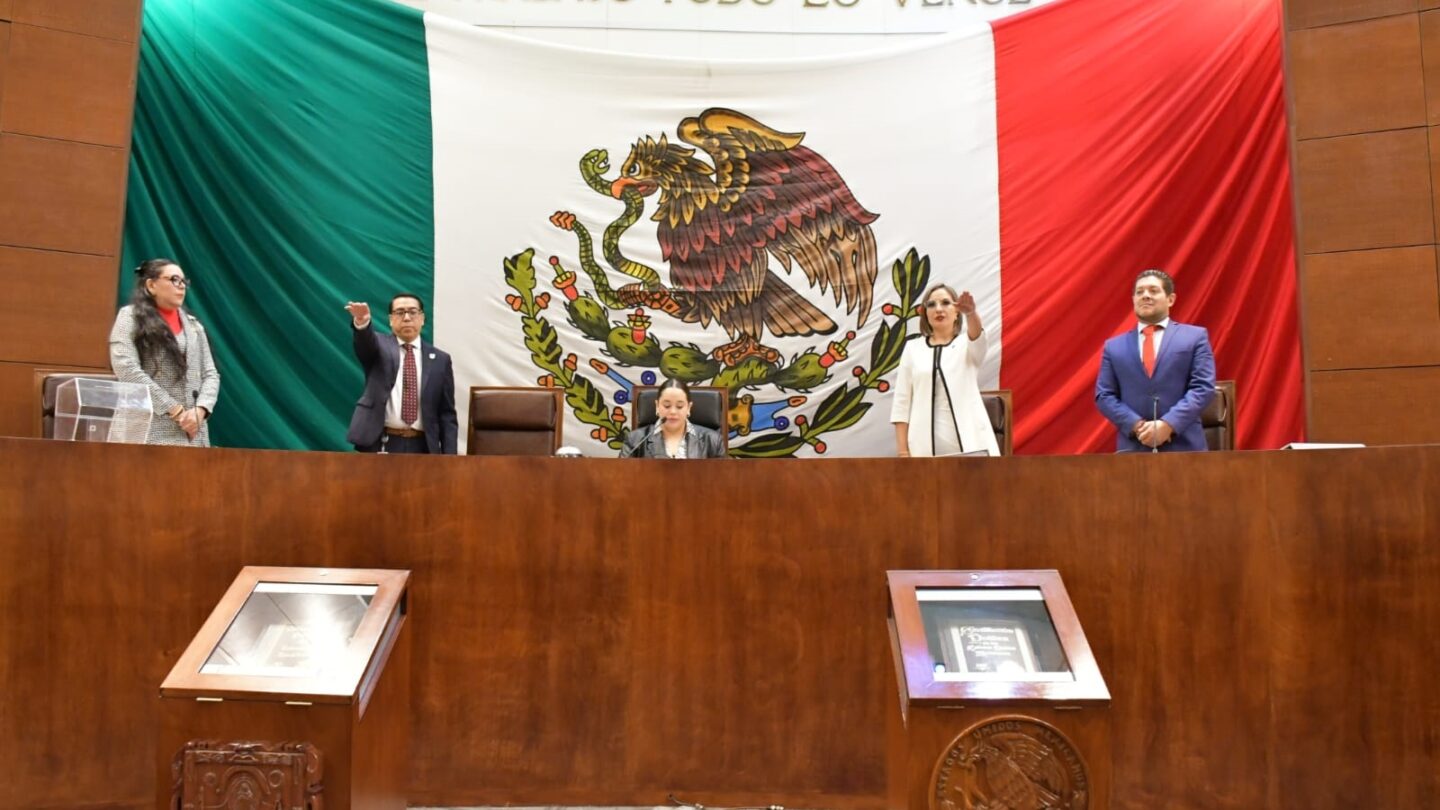 avances y cuestionamientos en las comparecencias de los titulares de la secretaria de la mujer y del zacatecano migrante ante la legislatura Avances y cuestionamientos en las comparecencias de los titulares de la Secretaría de la Mujer y del Zacatecano Migrante ante la Legislatura |