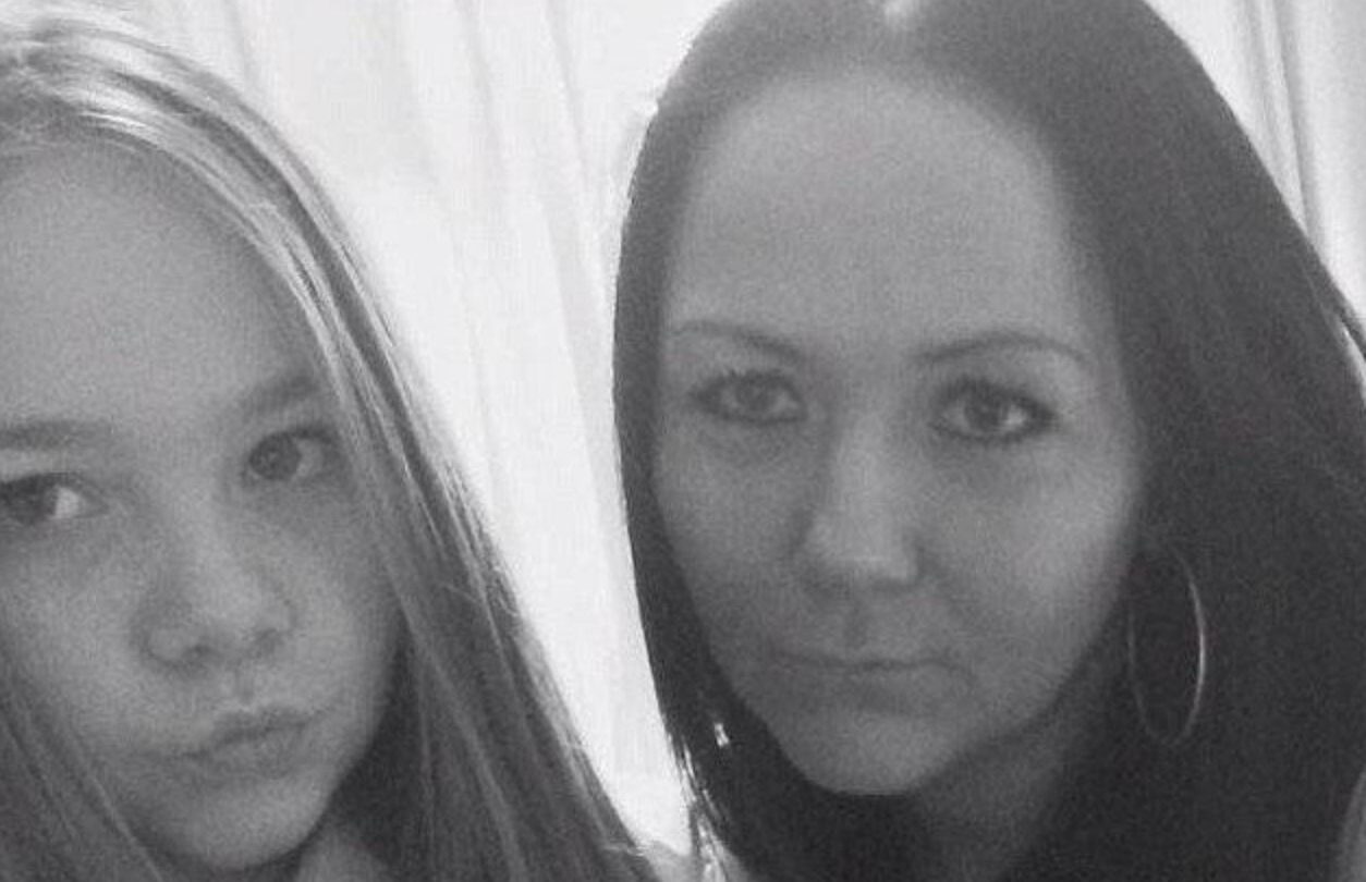 lo busca despues de 15 anos para presentarle a su hija Lo busca después de 15 años para presentarle a su hija |