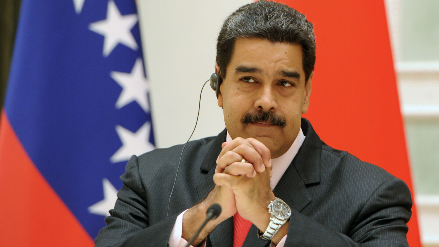 maduro en el foro sao paulo no hay espacio para la traicion ganan con votos de la izquierda y gobierna para la derecha Maduro en el foro Sao Paulo No hay espacio para la traición ganan con votos de la izquierda y gobierna para la derecha |