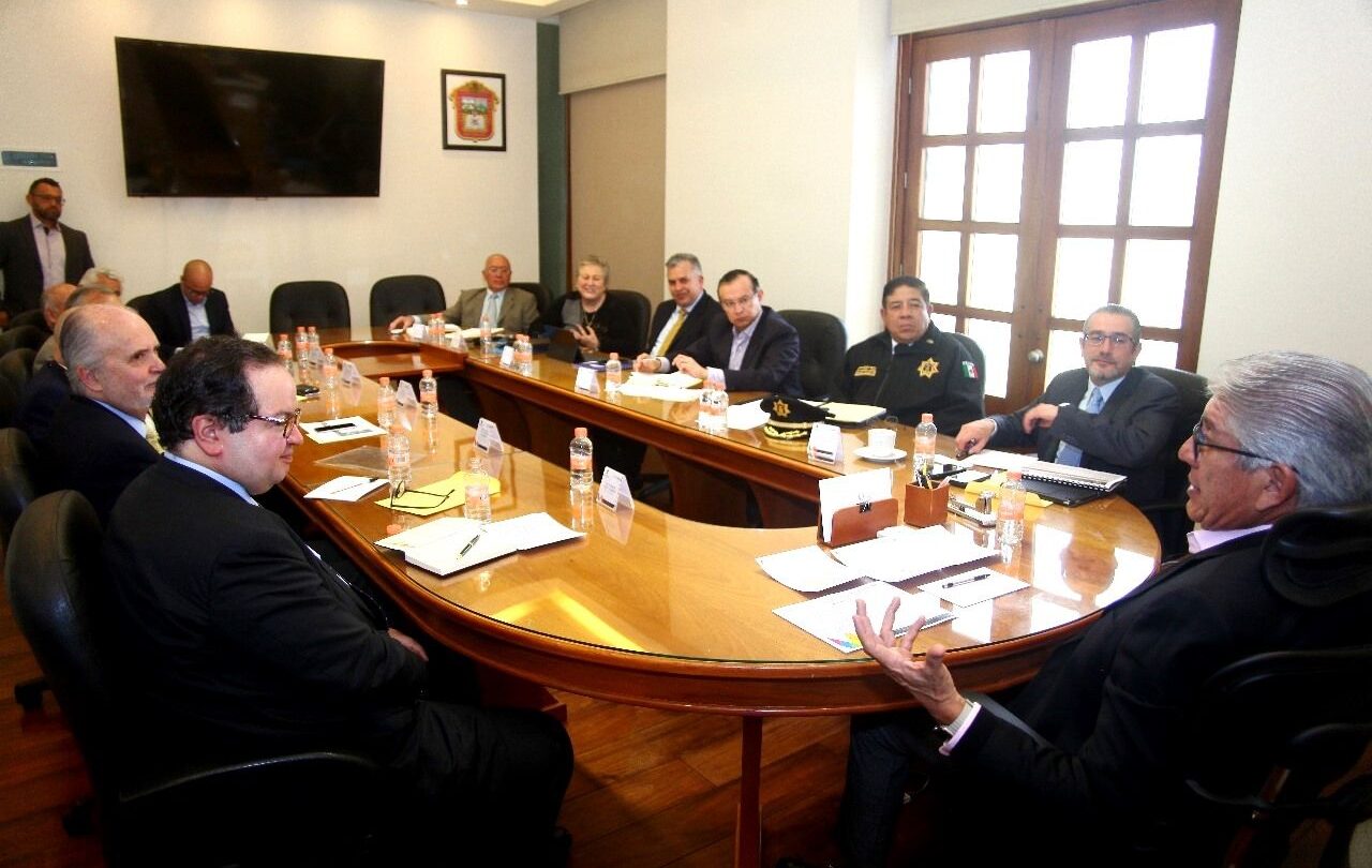 trabajan gem y unam acciones conjuntas para atender necesidades de la comunidad universitaria TRABAJAN GEM Y UNAM ACCIONES CONJUNTAS PARA ATENDER NECESIDADES DE LA COMUNIDAD UNIVERSITARIA |