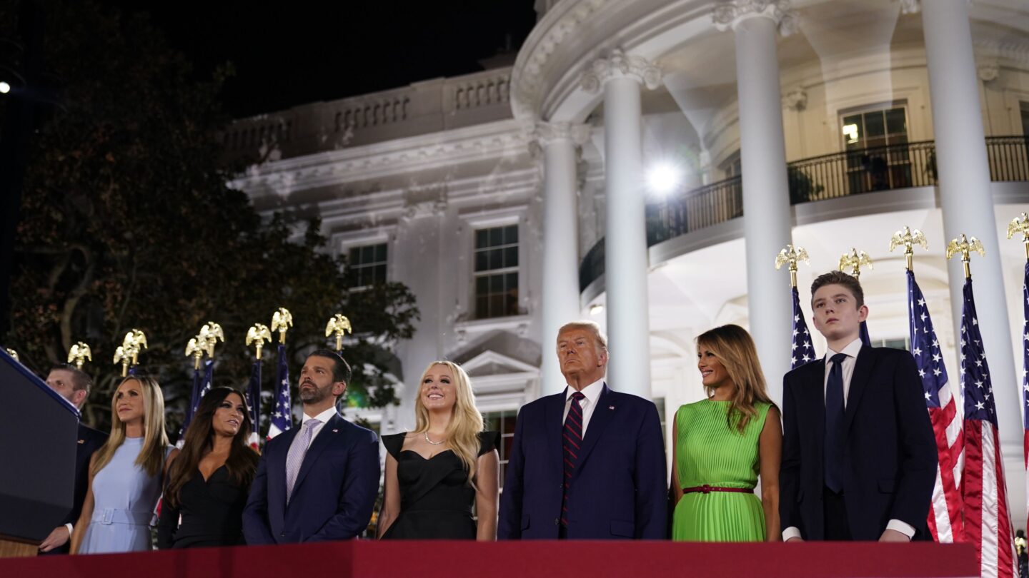 trump y sus hijos testigos clave en el juicio por fraude en la organizacion trump en nueva york Trump y sus hijos testigos clave en el juicio por fraude en la Organización Trump en Nueva York |