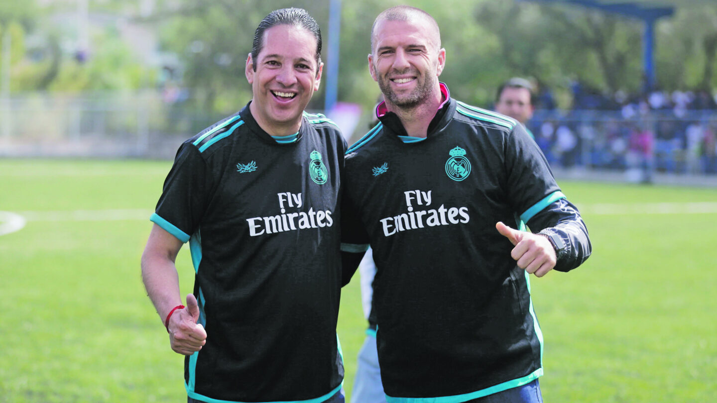 emanuel-tito-villa-inaugura-canchas-de-futbol-en-colon | México Ahora