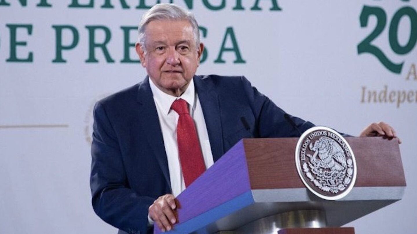 la verdad historica sobre los 43 normalistas de ayotzinapa fue fabricada amlo La verdad histórica sobre los 43 normalistas de Ayotzinapa fue fabricada AMLO |