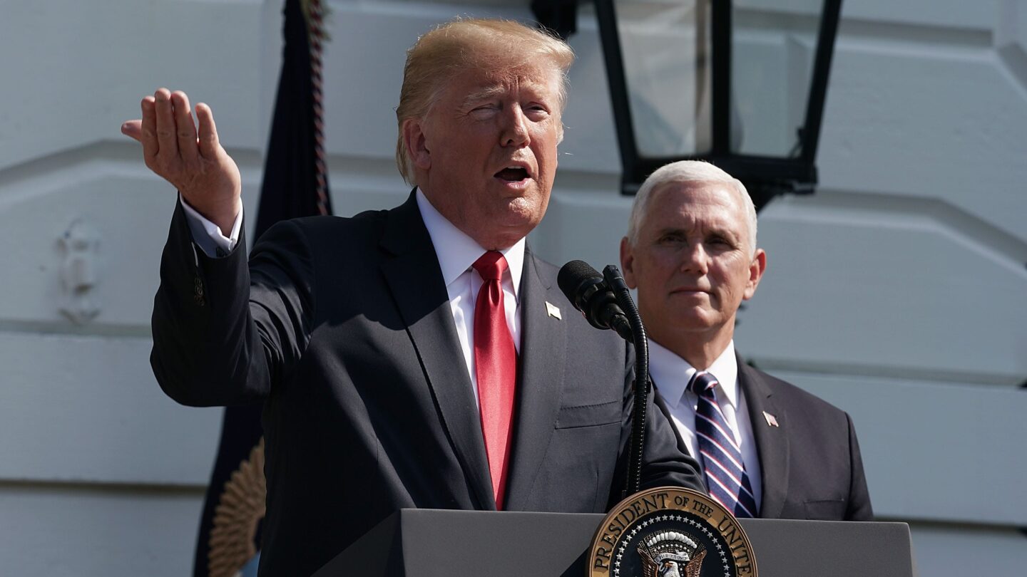 trump amenaza con cierre de gobierno si los democratas no apoyan el muro con mexico Trump amenaza con cierre de gobierno si los demócratas no apoyan el muro con México |