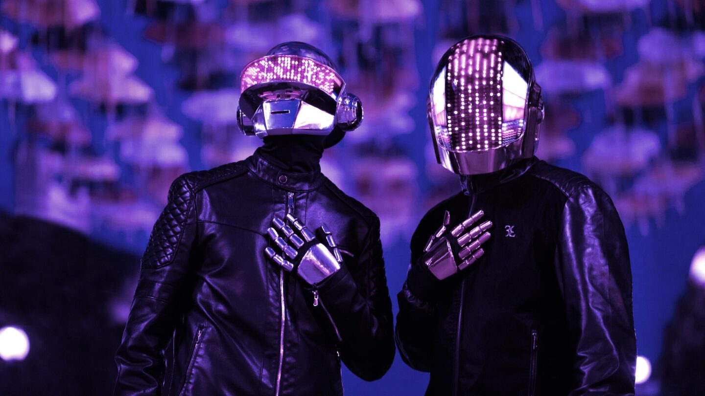 actriz lindsay lohan pone a la venta token no fungible de daft punk por usd 15 000 Actriz Lindsay Lohan pone a la venta token no fungible de Daft Punk por USD 000 |