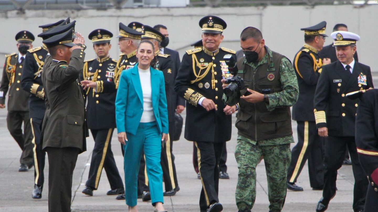 claudia sheinbaum acepta plan de seguridad propuesto por amlo y la sedena para las elecciones Claudia Sheinbaum acepta plan de seguridad propuesto por AMLO y la Sedena para las elecciones |