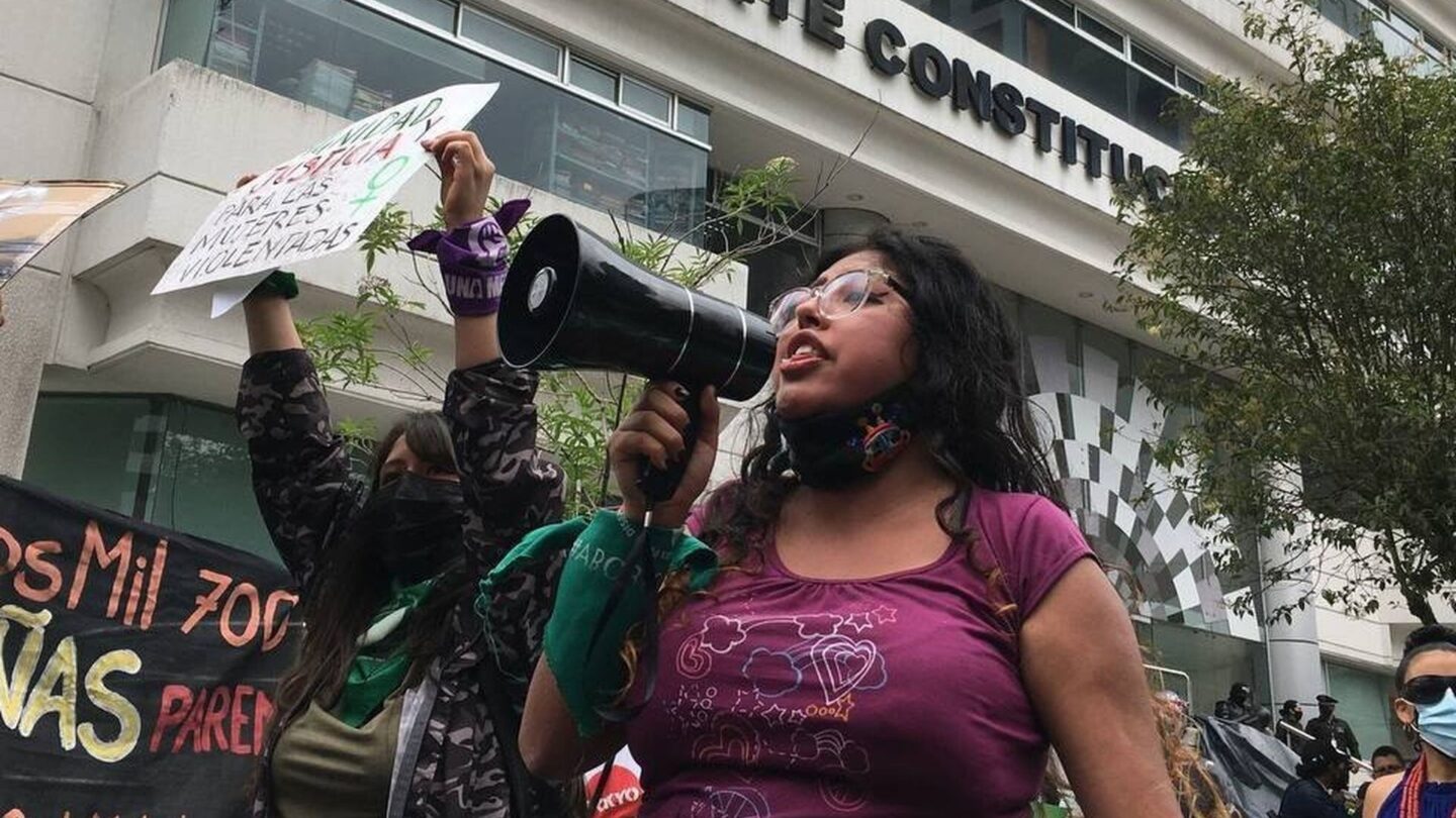 corte constitucional de ecuador despenaliza el aborto en casos de violacion Corte Constitucional de Ecuador despenaliza el aborto en casos de violación |