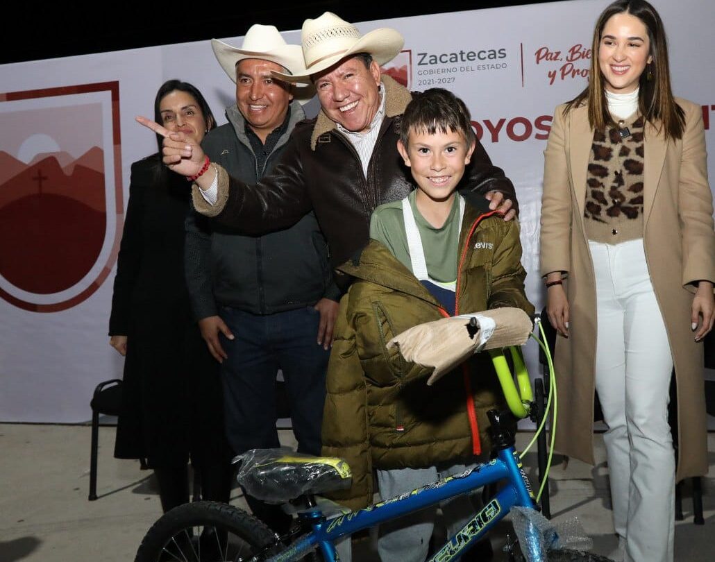 david monreal brinda apoyo integral a familias afectadas por la sequia en villanueva David Monreal brinda apoyo integral a familias afectadas por la sequía en Villanueva |
