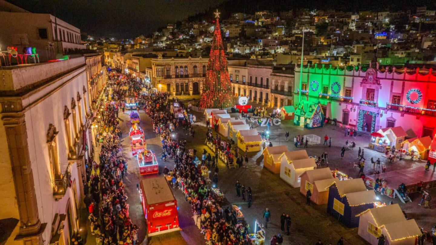 desfile navideno en zacatecas celebremos con alegria un espectaculo lleno de musica adornos y entusiasmo en el centro historico Desfile Navideño en Zacatecas Celebremos Con Alegría un espectáculo lleno de música adornos y entusiasmo en el Centro Histórico |
