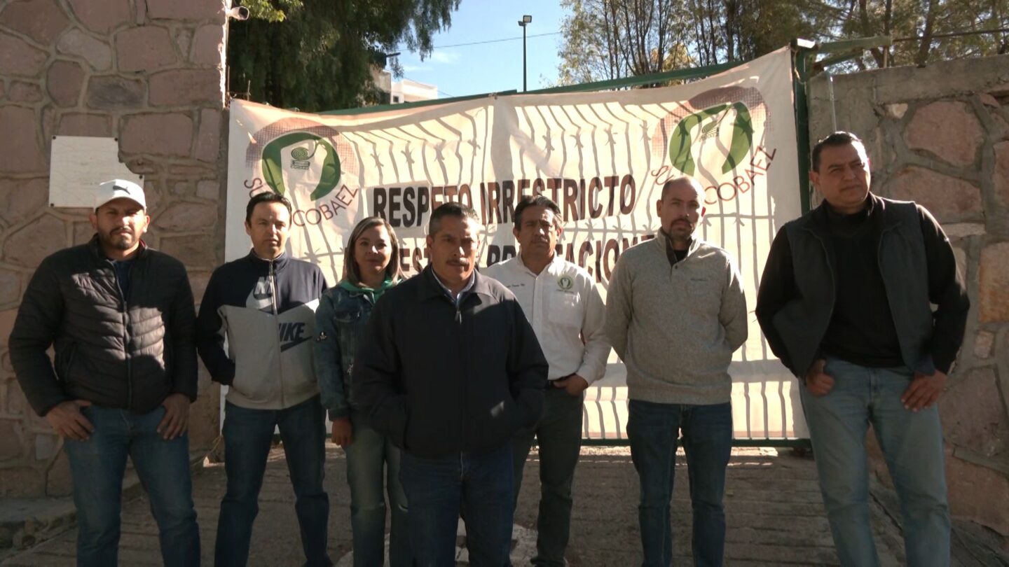 docentes de bachilleres de zacatecas realizan paro de brazos caidos exigiendo el pago de bonos y aumento salarial Docentes de Bachilleres de Zacatecas realizan paro de brazos caídos exigiendo el pago de bonos y aumento salarial |