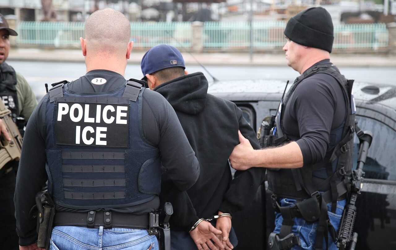 ice-y-la-cbp-ya-no-podran-detener-a-inmigrantes-en-las-cortes | México Ahora