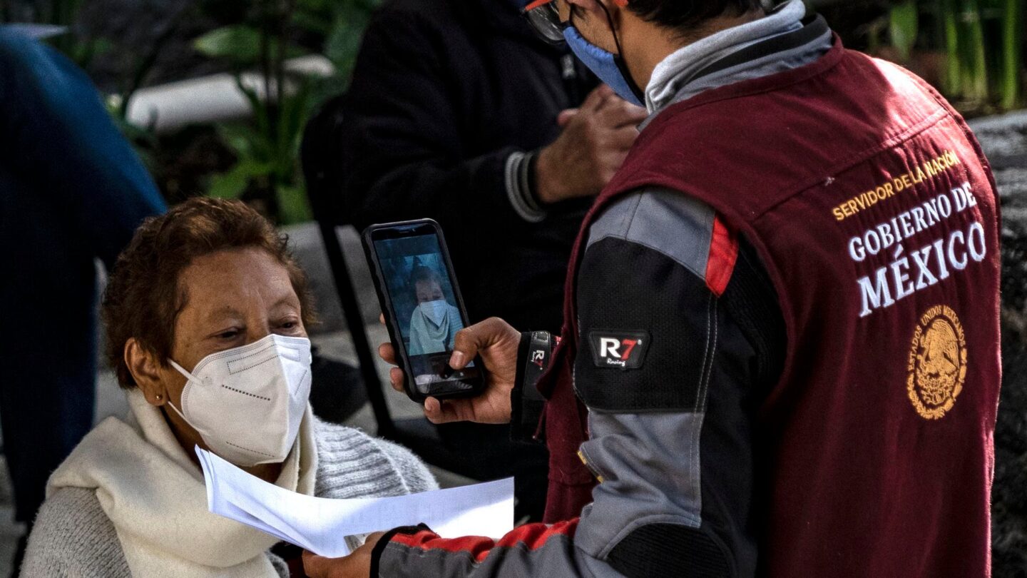 importancia de vacunarse contra la temporada invernal llamado de las autoridades a los mexiquensestragico hallazgo encuentran sin vida a abuelito desaparecido en un pozoecatepec apoya a mas de Importancia de vacunarse contra la temporada invernal llamado de las autoridades a los mexiquenses
Trágico hallazgo encuentran sin vida a abuelito desaparecido en un pozo
Ecatepec apoya a más de 30 mil mujeres para combatir la violencia intrafamiliar
Fuerte carambola genera caos en autopista del Estado de México
Automovilista huye tras arrollar a señora mayor herida
Feminicidios en aumento en el Estado de México una alarmante realidad
Justicia para las víctimas feminicida sentenciado a cadena perpetua
Macabro hallazgo en Edomex mujer sin piel en el rostro arrojada a un panteón
Mexiquenses de Valor historias inspiradoras de superación
Ejemplo de resiliencia Ray vende dulces a pesar de su discapacidad visual
Exitosa detención de banda de robacoches armados y con droga en Ecatepec |