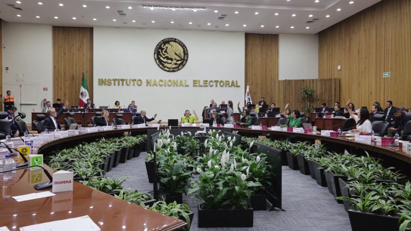 ine aprueba plan para realizar tres debates presidenciales en 2024 con enfoque ciudadano y mayor difusion de propuestas INE aprueba plan para realizar tres debates presidenciales en 2024 con enfoque ciudadano y mayor difusión de propuestas |