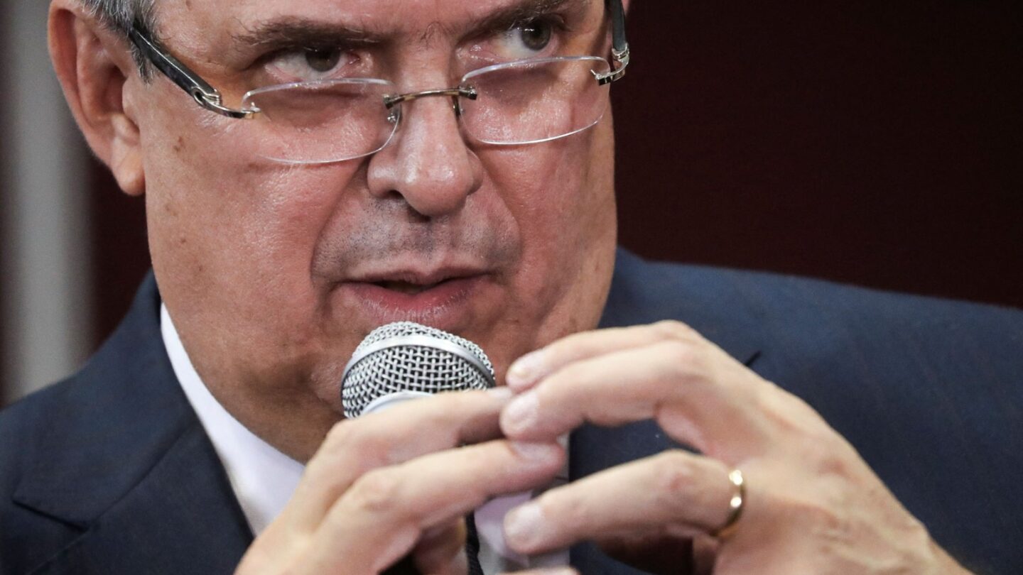 marcelo-ebrard-anuncia-su-candidatura-presidencial-en-2030-y-destaca-su-relacion-politica-con-claudia-sheinbaum | México Ahora
