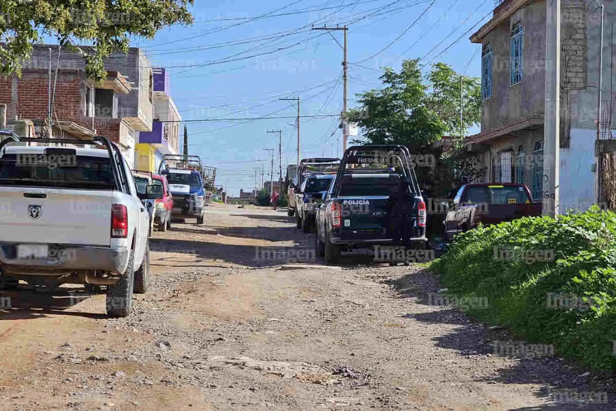 hallan cuerpo sin vida de hombre en la colonia ampliacion azteca en fresnillo Hallan cuerpo sin vida de hombre en la colonia Ampliación Azteca en Fresnillo |