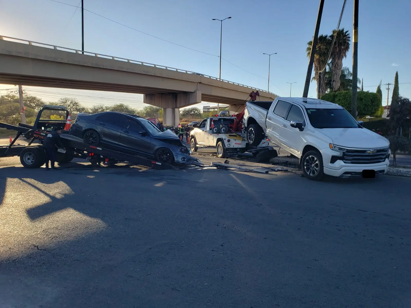chocan-camioneta-y-auto-en-sjr | México Ahora Chocan camioneta y auto en SJR Noticias de Querétaro