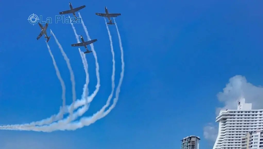 exhibicion-aerea-la-gran-fuerza-de-mexico-en-acapulco-todo-un-exito | México Ahora Celebran empresarios éxito de la carrera y show aéreo La Gran