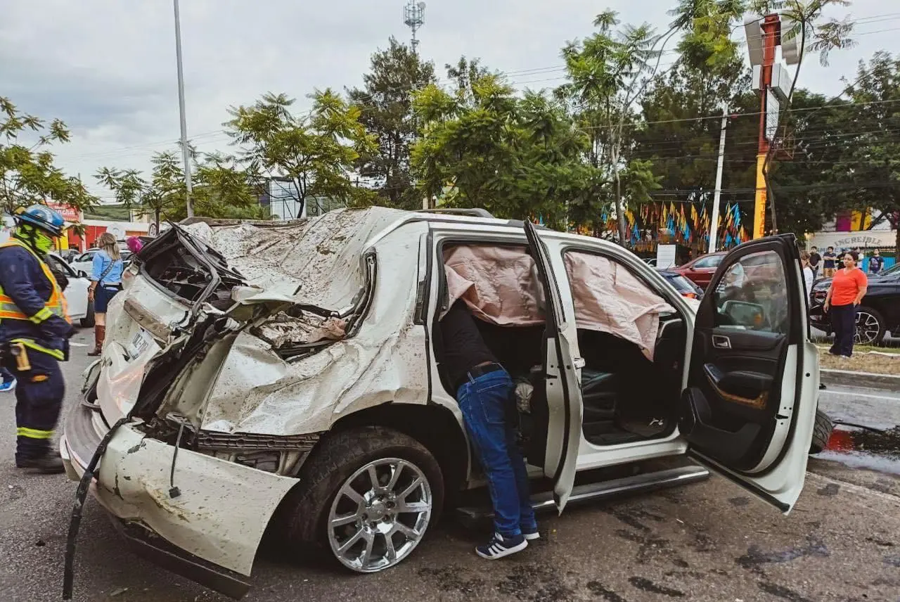 fatal-accidente-en-paseo-de-la-republica | México Ahora Fatal choque en Paseo de la República dejó un muerto y tres