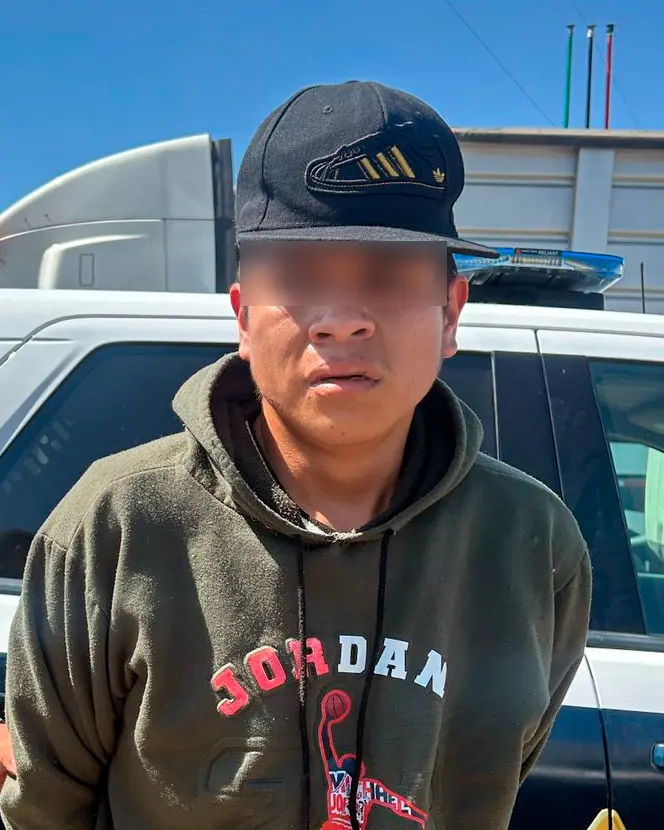 huia-tras-asalto-en-vinateria-y-lo-detiene-la-policia | México Ahora Huía tras asalto en vinatería y lo detiene la policía Noticias