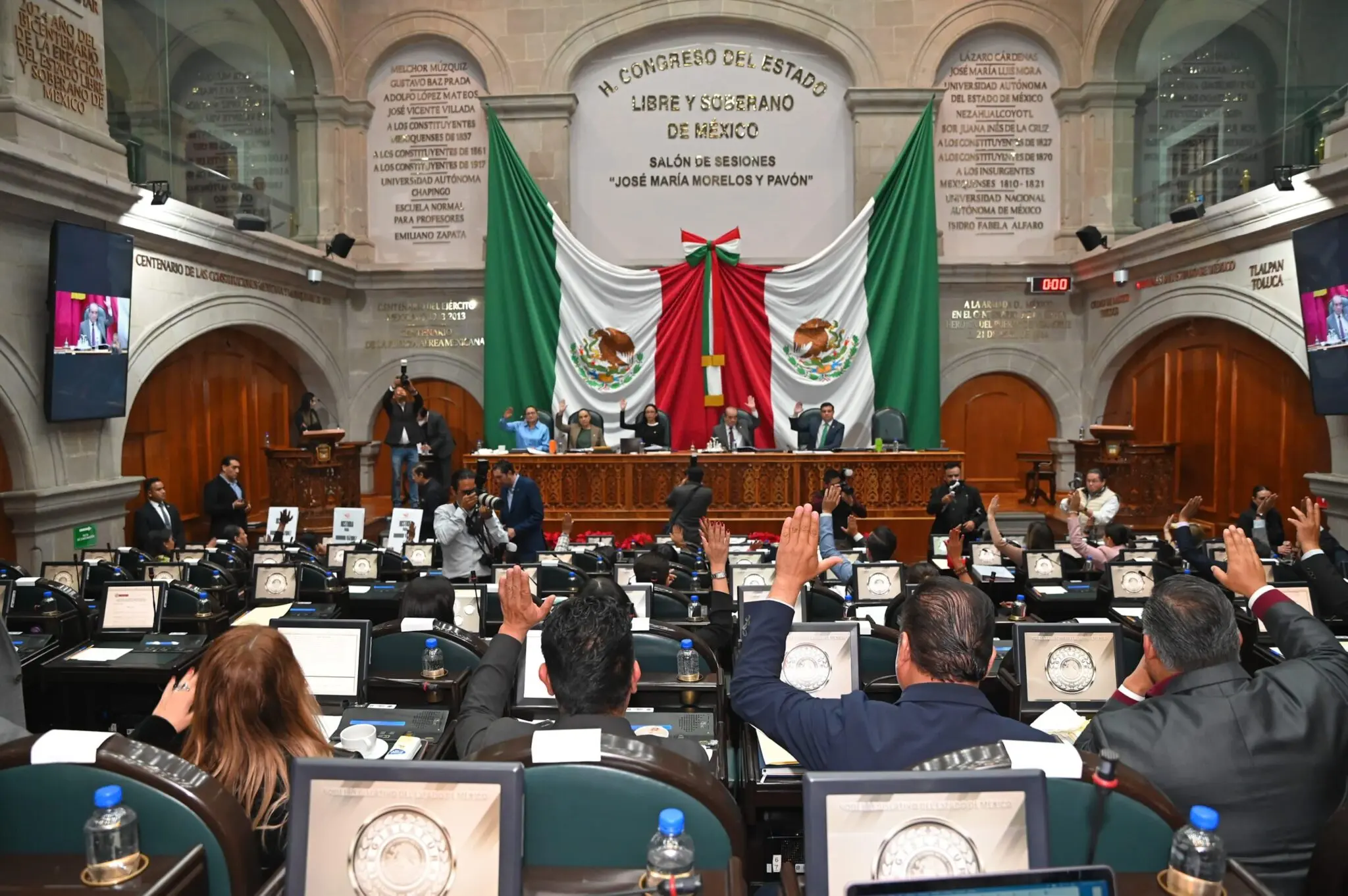 aprobo-congreso-del-edomex-334-iniciativas-en-seis-meses | México Ahora Aprobó Congreso del Edomex 334 iniciativas en seis meses Primero