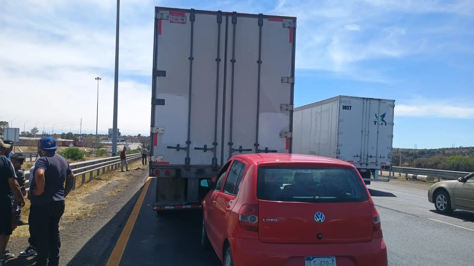 carambola-de-cinco-vehiculos-en-sjr | México Ahora Carambola de cinco vehículos en SJR Noticias de Querétaro