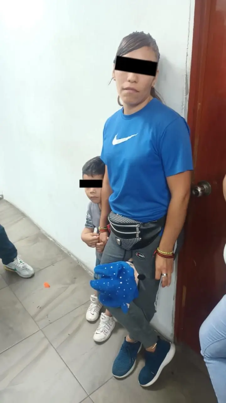 detiene-policia-municipal-a-pareja-dedicada-al-robo | México Ahora Policías de Neza detiene a pareja dedicada a robar dinero de cajeros